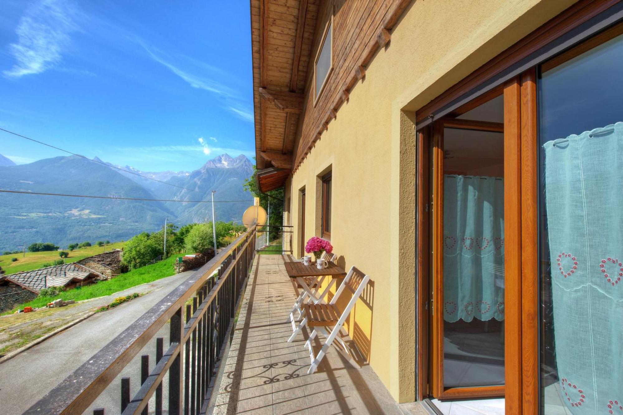 Ferienwohnung Il Piccolo Nido Aosta Exterior foto